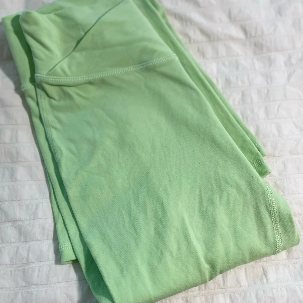 Girl’s Old Navy Bright Green Flare Leggings - Picture 2 of 6